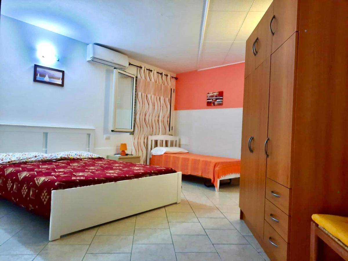 L'Oasi Di Chia Bed & Breakfast Екстериор снимка