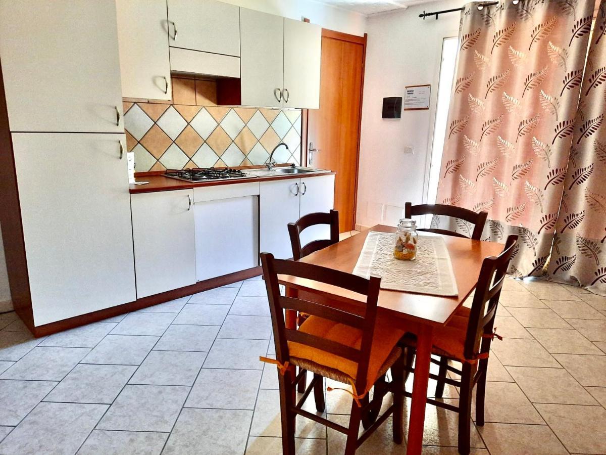 L'Oasi Di Chia Bed & Breakfast Екстериор снимка