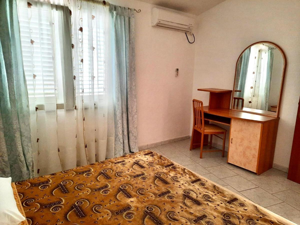 L'Oasi Di Chia Bed & Breakfast Екстериор снимка