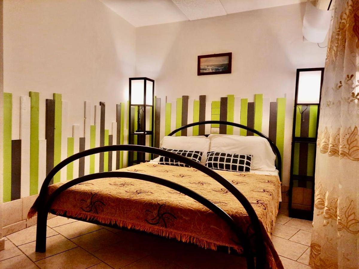 L'Oasi Di Chia Bed & Breakfast Екстериор снимка