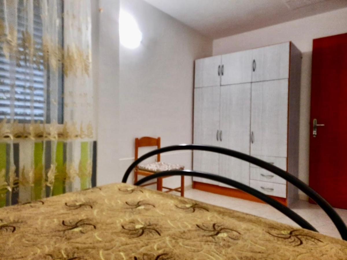 L'Oasi Di Chia Bed & Breakfast Екстериор снимка