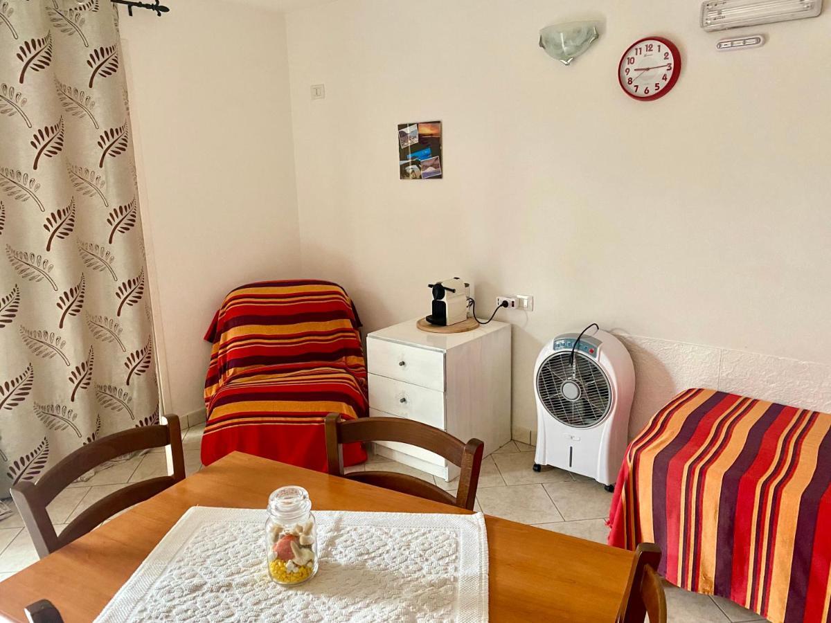 L'Oasi Di Chia Bed & Breakfast Екстериор снимка
