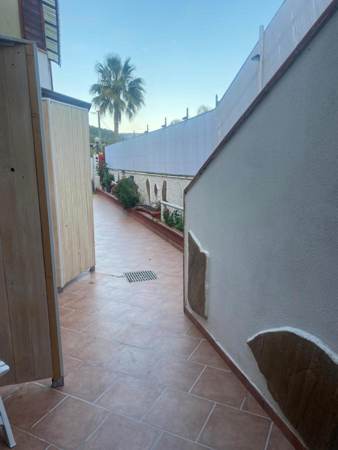 L'Oasi Di Chia Bed & Breakfast Екстериор снимка
